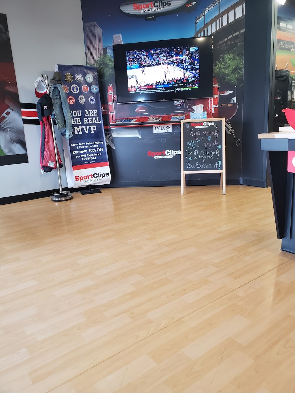 Sport Clips Haircuts of Westerville | 756 N State St, Westerville, OH 43082 | Phone: (614) 776-5523