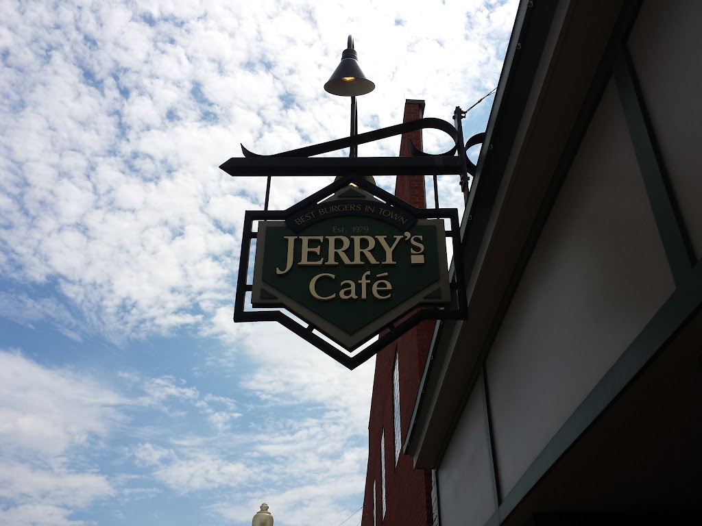 Jerrys Cafe | 226 W Market St, Orrville, OH 44667 | Phone: (330) 683-8696