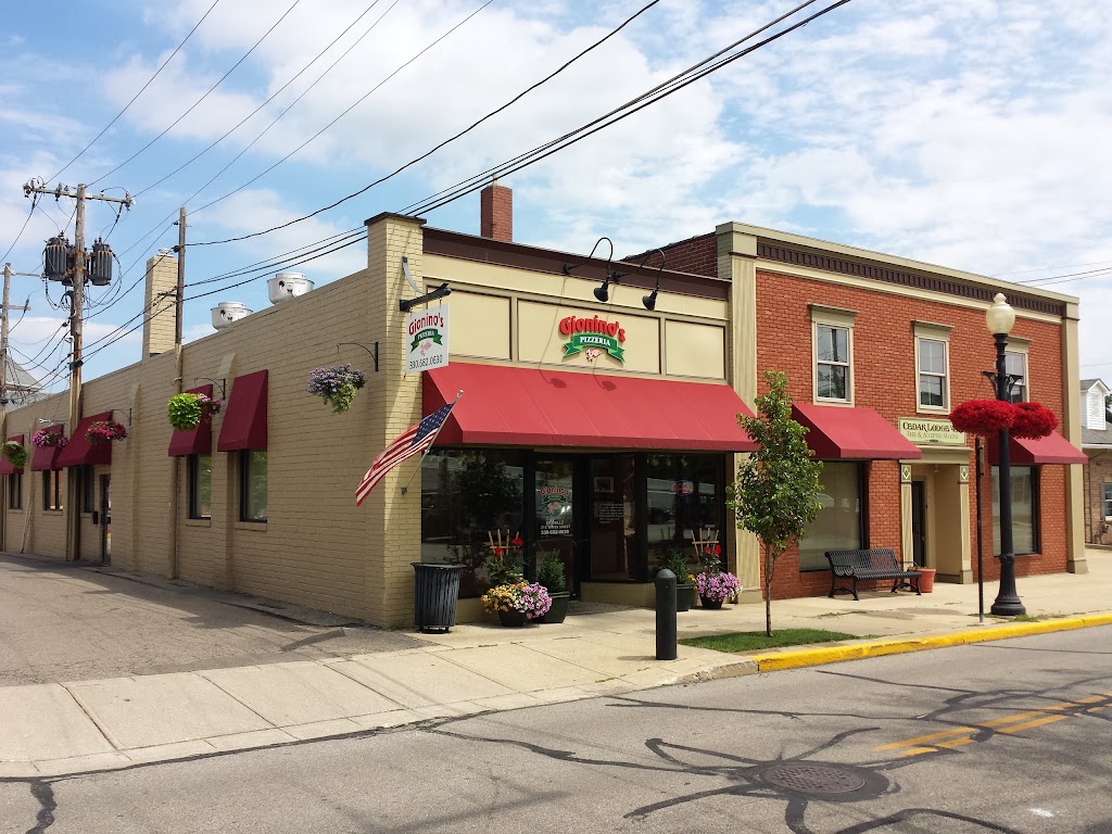Gioninos Pizzeria | 127 E Water St, Orrville, OH 44667 | Phone: (330) 682-0630