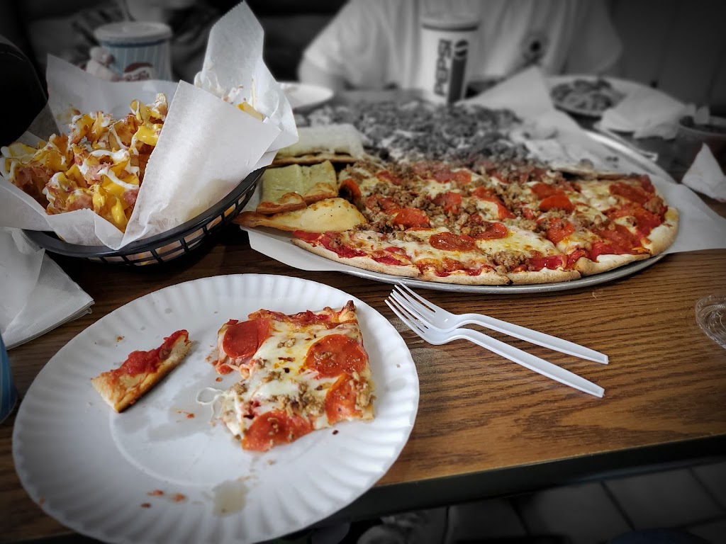 Jac N Dos Pizza | 302 W Main St, Russells Point, OH 43348 | Phone: (937) 843-2222