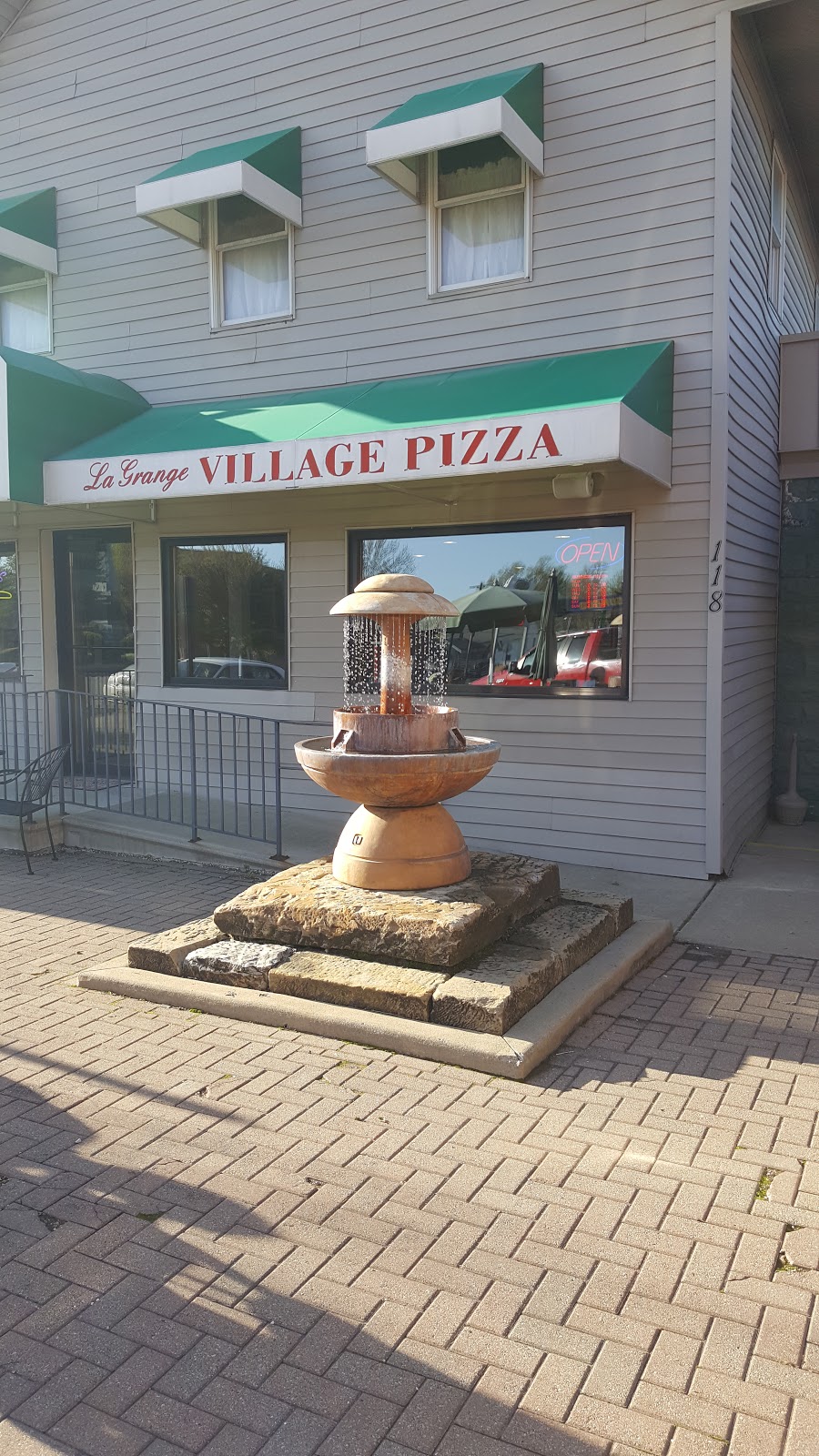 LaGrange Village Pizza | 118 Public Square, Lagrange, OH 44050 | Phone: (440) 355-5199