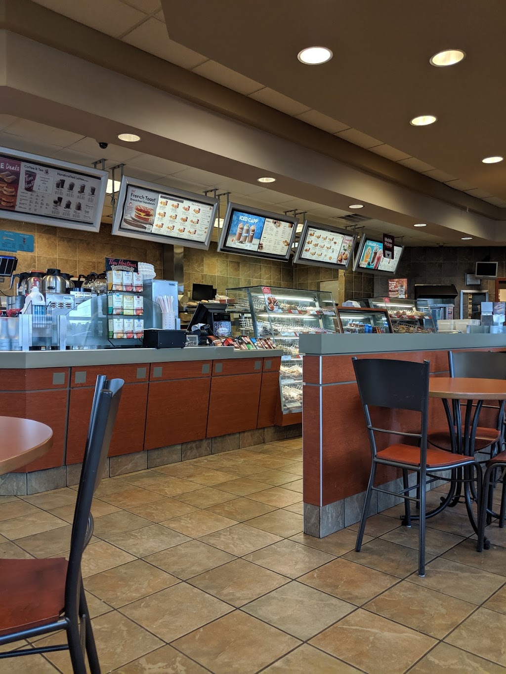Tim Hortons | 131 Chestnut St, Coshocton, OH 43812 | Phone: (740) 295-0529