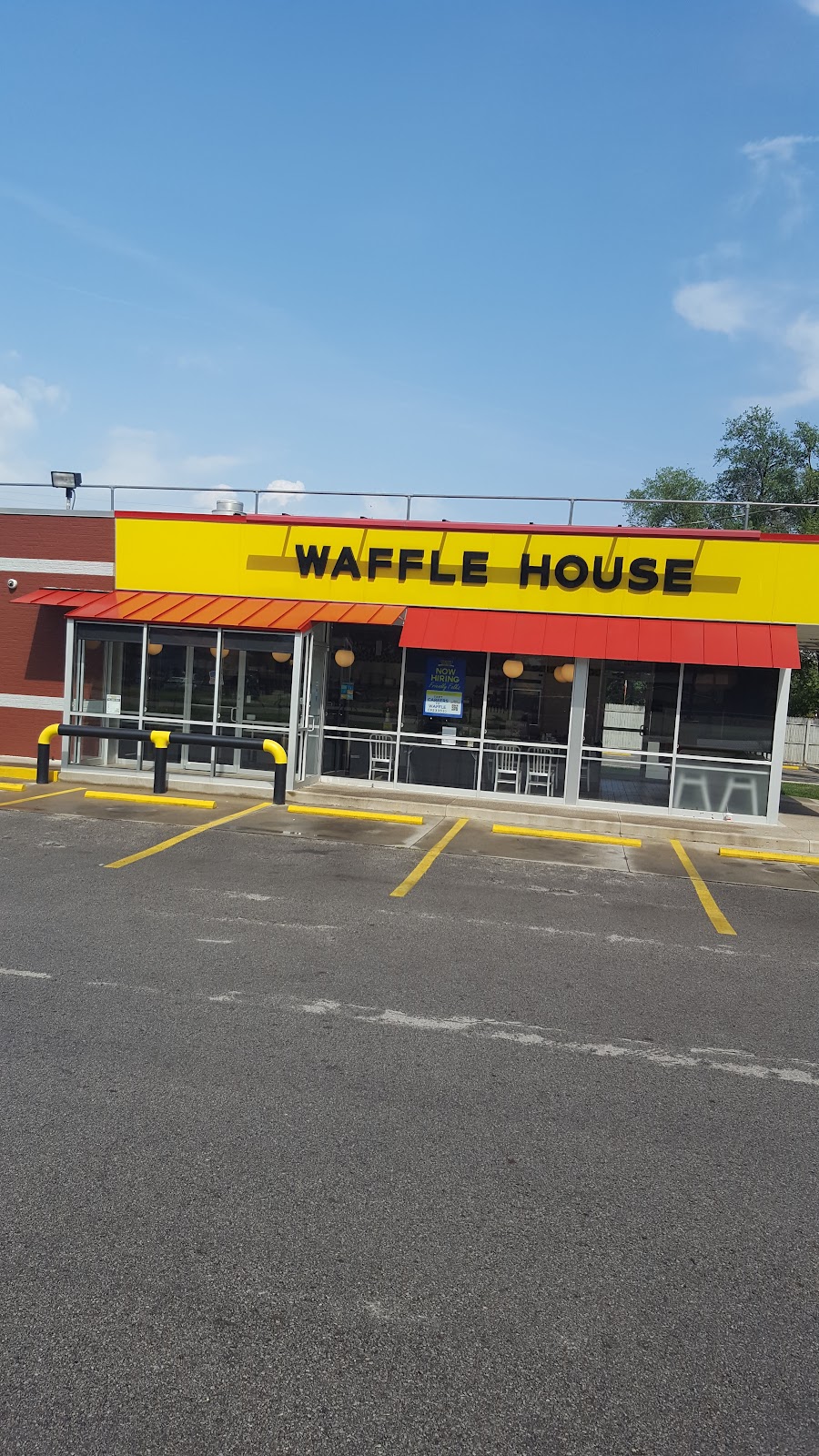 Waffle House | 900 N Wilson Rd, Columbus, OH 43204 | Phone: (614) 272-9575