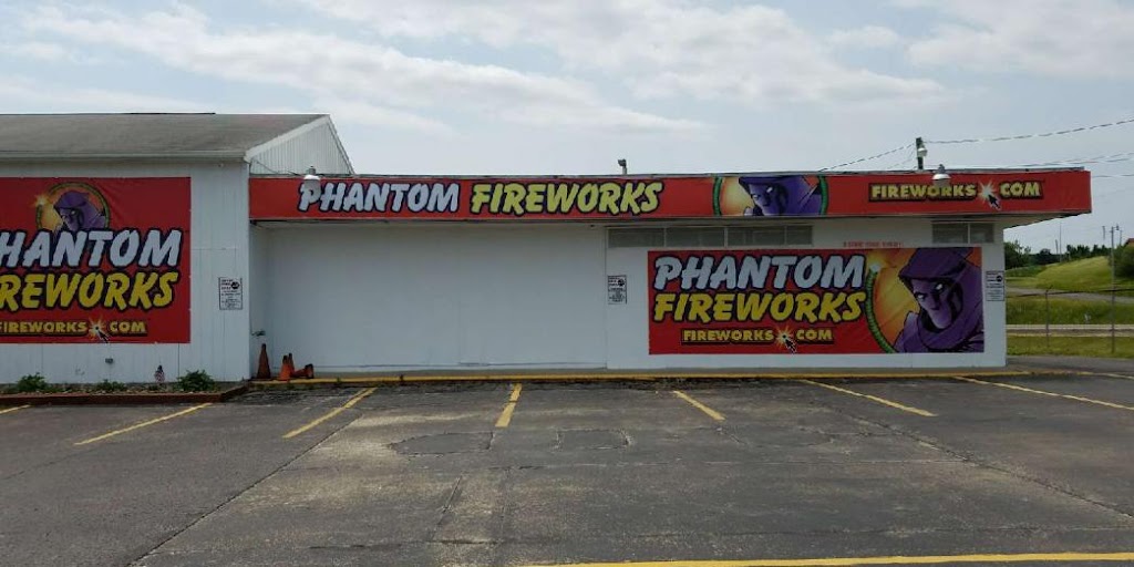 Phantom Fireworks of Mansfield | 2834 Crider Rd, Mansfield, OH 44903 | Phone: (419) 589-2264