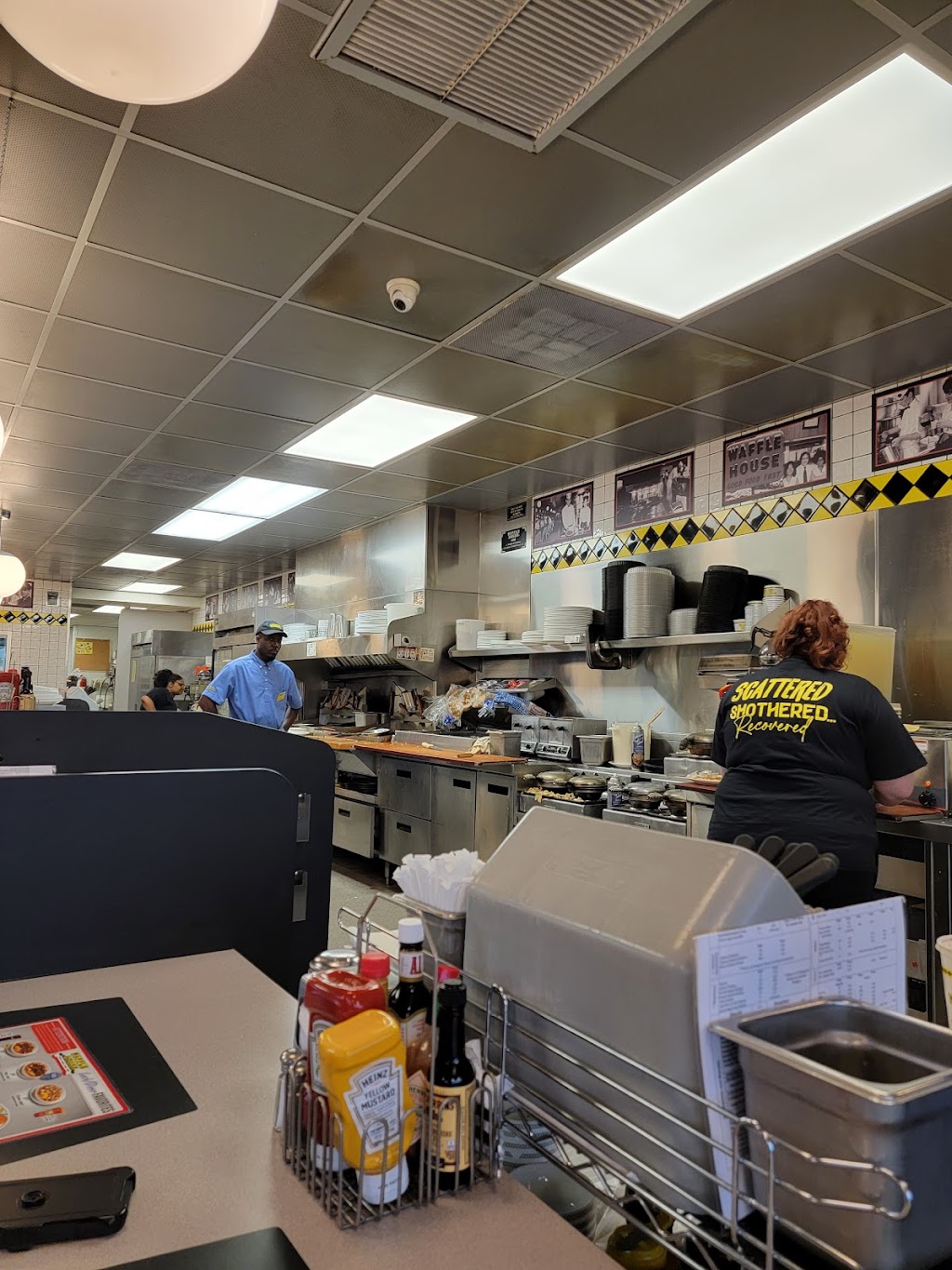 Waffle House | 1107 E Dayton Dr YELLOW, Fairborn, OH 45324 | Phone: (937) 318-2514