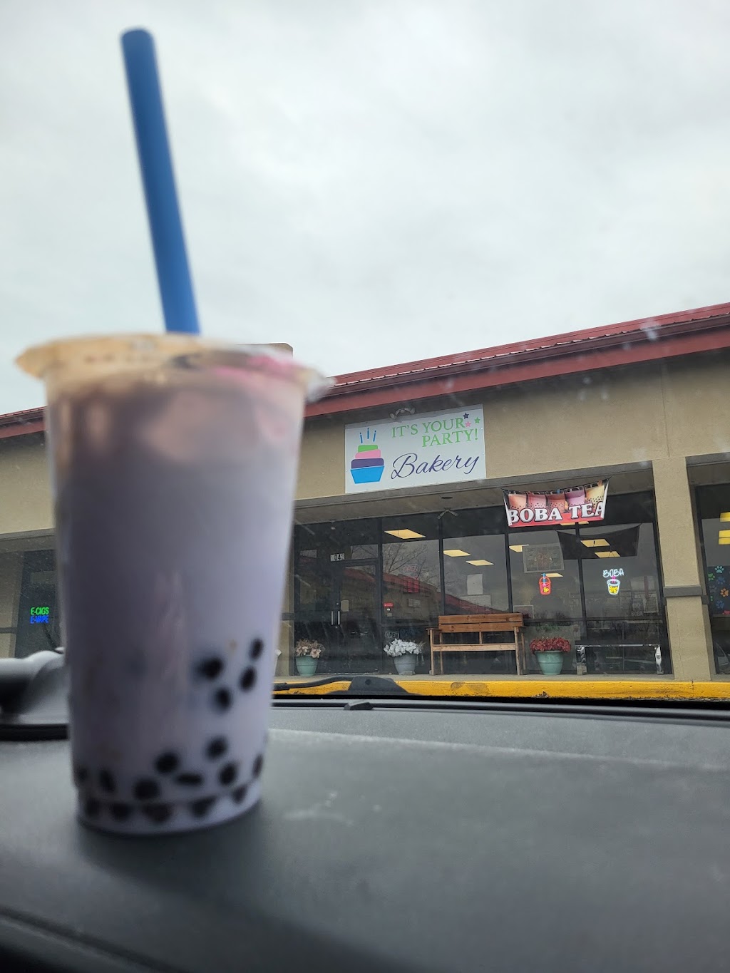 Its Your Party Bakery & Boba Tea | 1042 Upper Valley Pike, Springfield, OH 45504 | Phone: (937) 717-9912