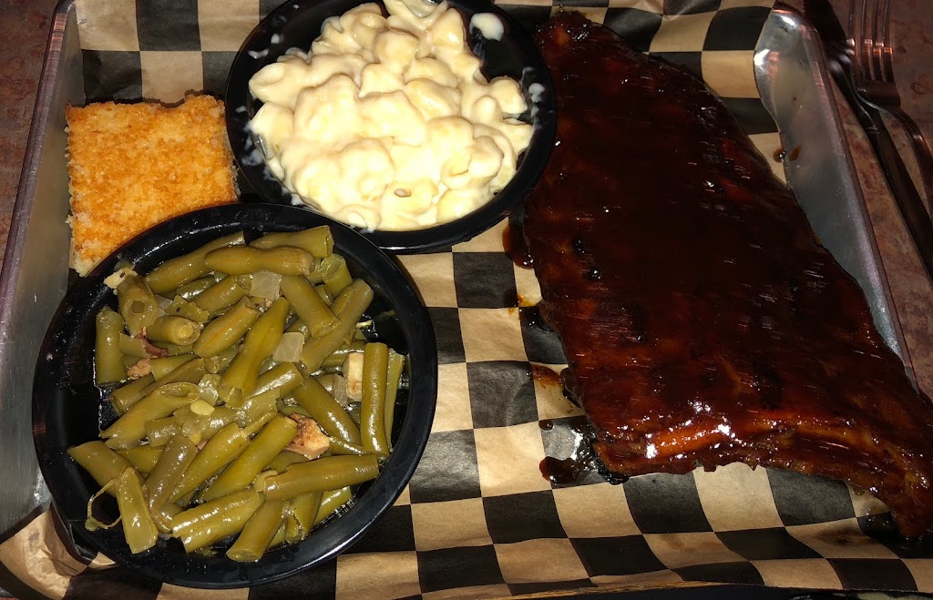 Old 30 BBQ | 1330 E Mansfield St, Bucyrus, OH 44820 | Phone: (419) 562-1399
