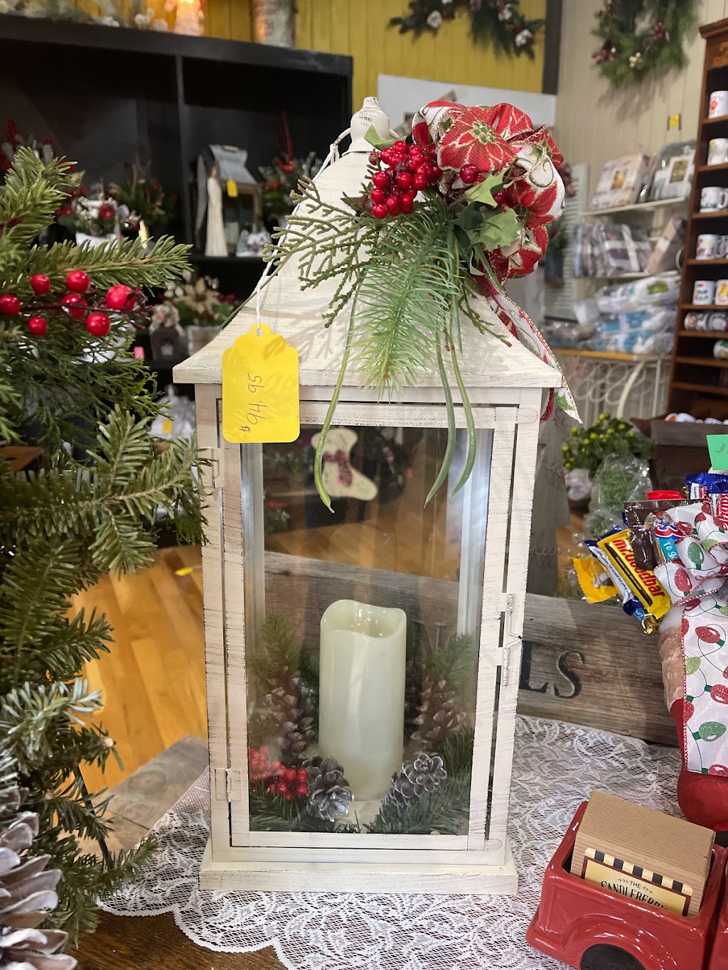 Jessicas Attic Floral | 219 N Market St, Waverly, OH 45690 | Phone: (740) 947-7054