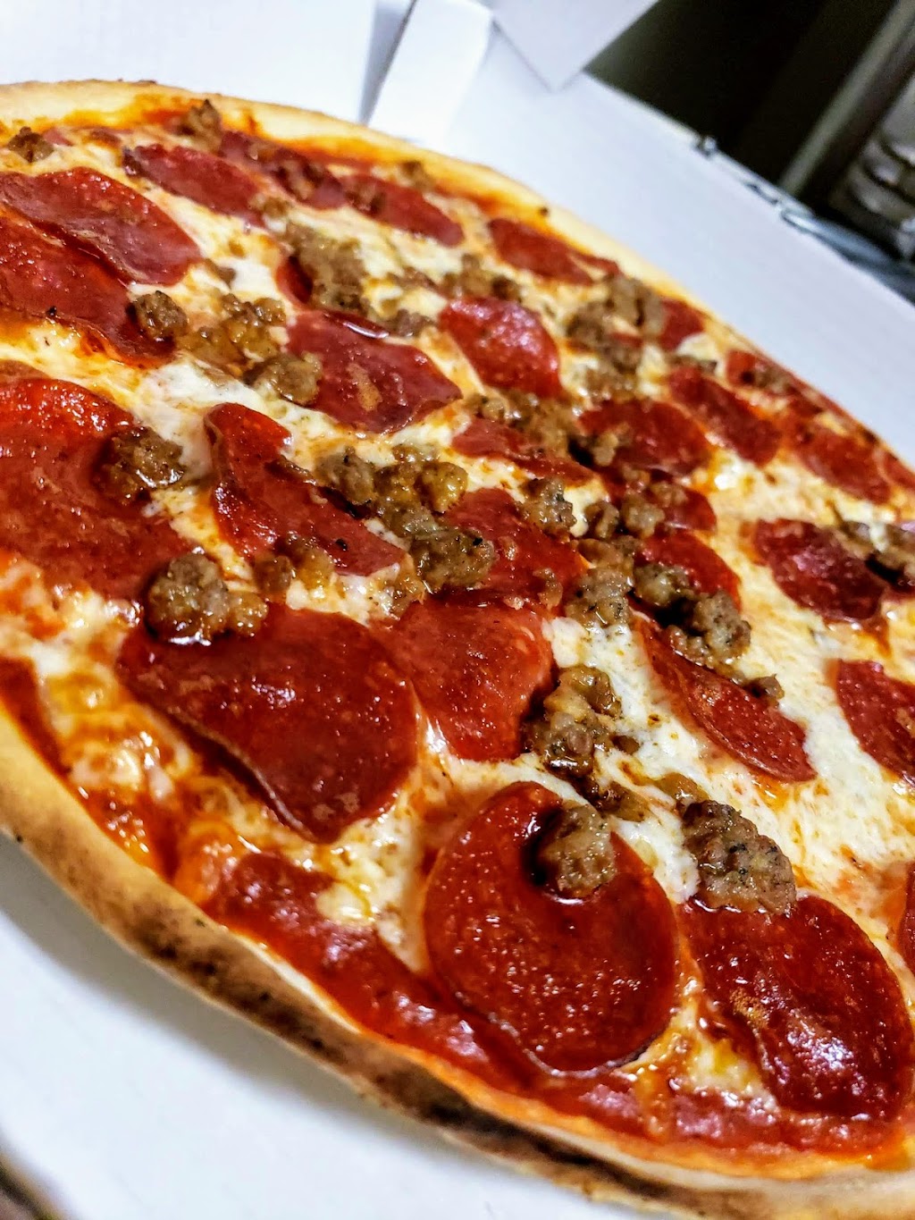 JJs Pizza | 24 Sandusky St, Plymouth, OH 44865 | Phone: (419) 687-2555