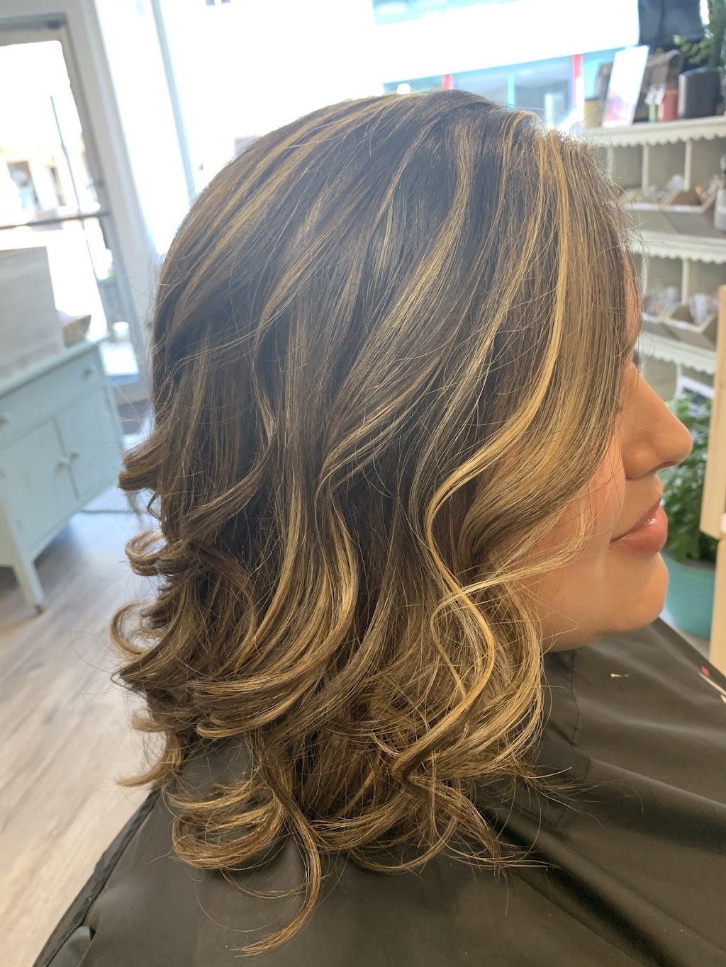 Local Roots Salon | 69 W Main St, Shelby, OH 44875 | Phone: (419) 342-7668