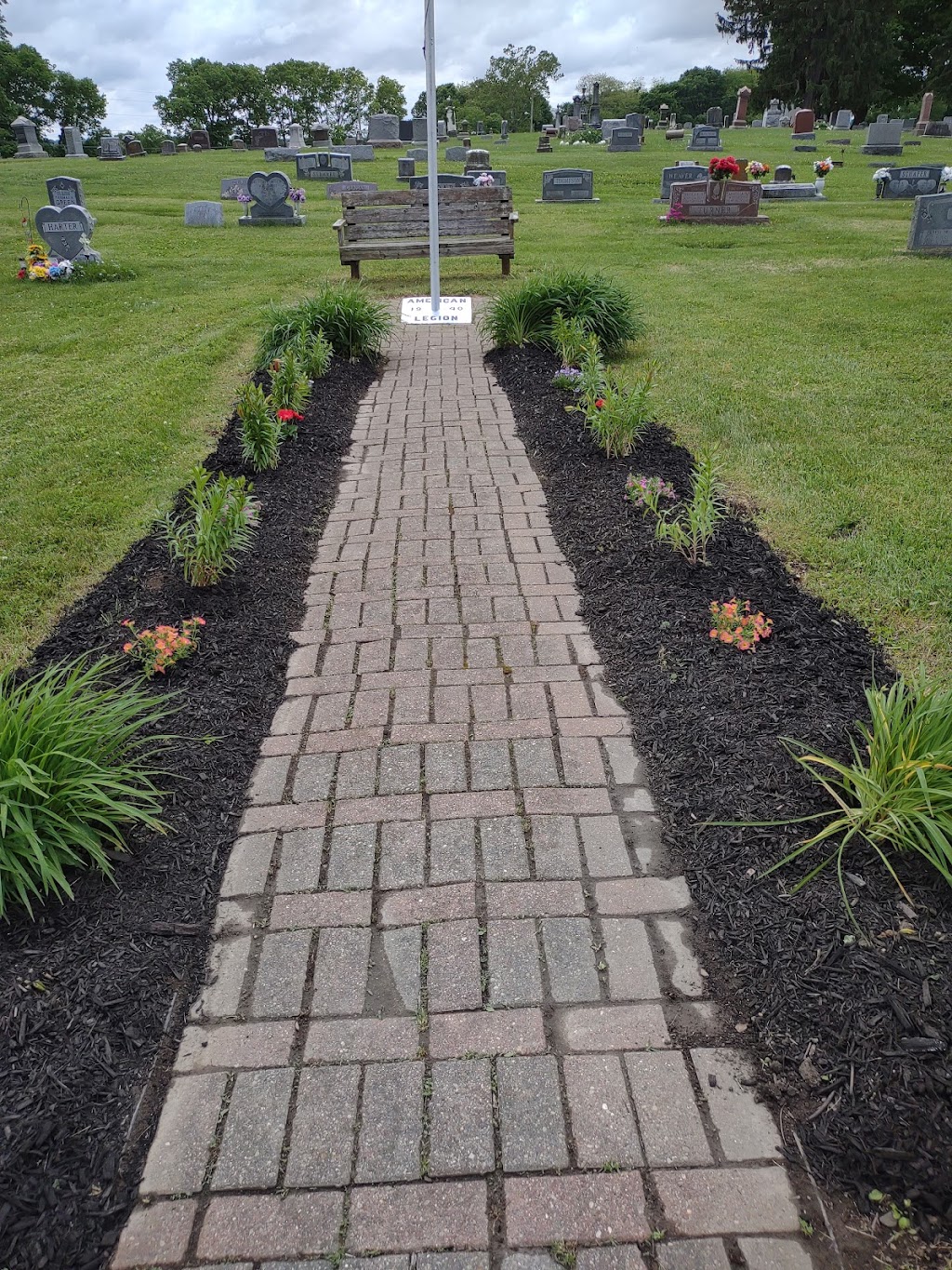 Fernwood Cemetery | 460 Rowe Rd, Lockbourne, OH 43137 | Phone: (614) 491-3421