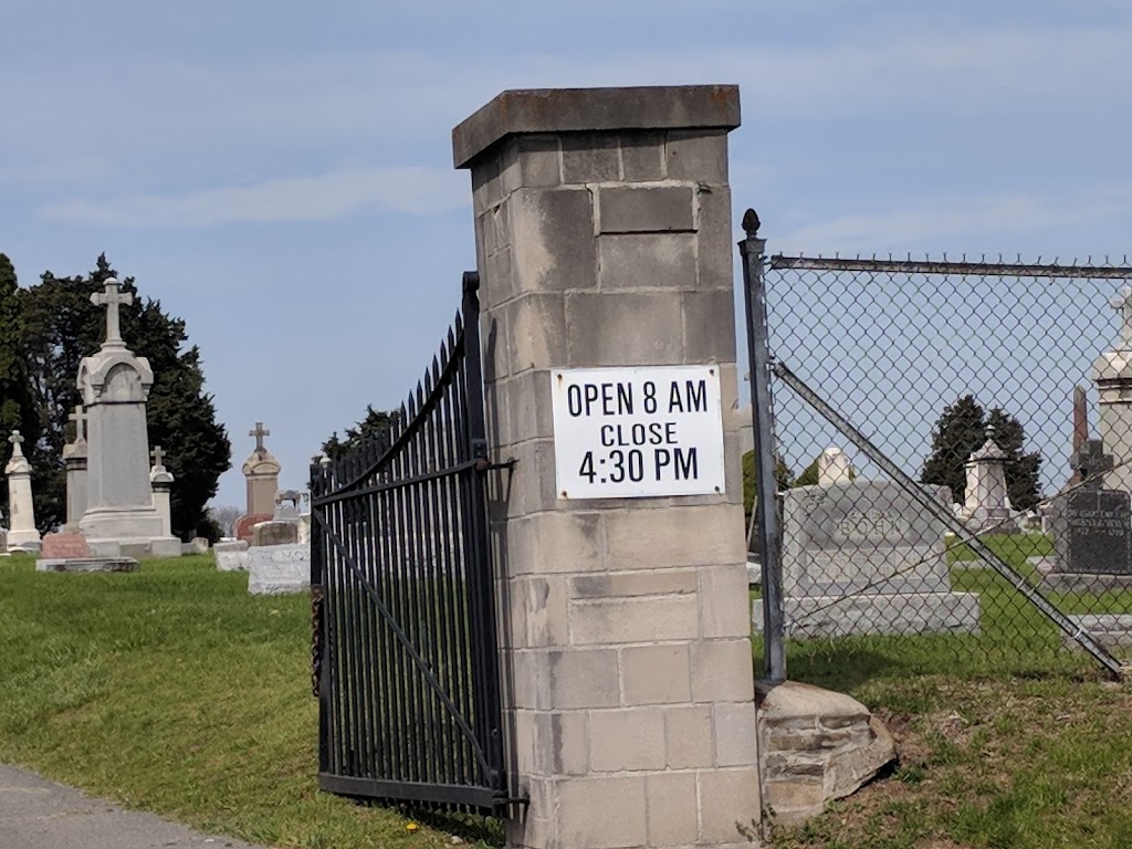 Mt Calvary Cemetery | 581 Mt Calvary Ave, Columbus, OH 43223 | Phone: (614) 491-2751