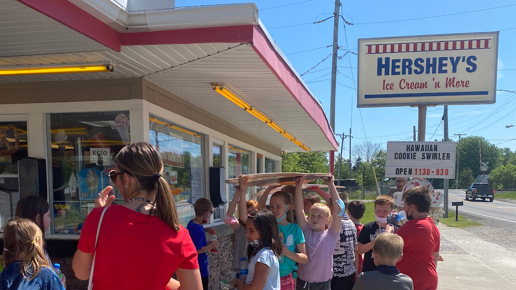 Hersheys Ice Cream n More Of Lagrange | 303 E Main St, Lagrange, OH 44050 | Phone: (440) 355-5500