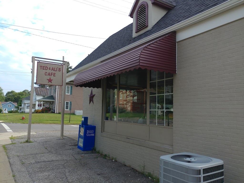 Ted & Alis Corner Cafe | 69 N Gamble St, Shelby, OH 44875 | Phone: (419) 342-4921