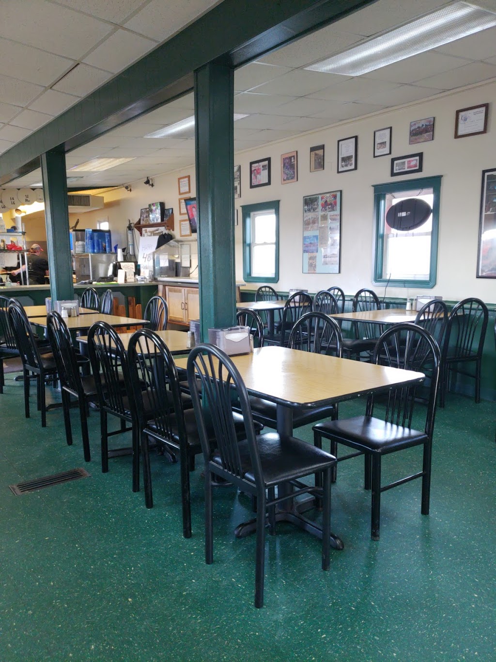 Vicarios Pizza | 1141 S Main St, Bellefontaine, OH 43311 | Phone: (937) 599-4511