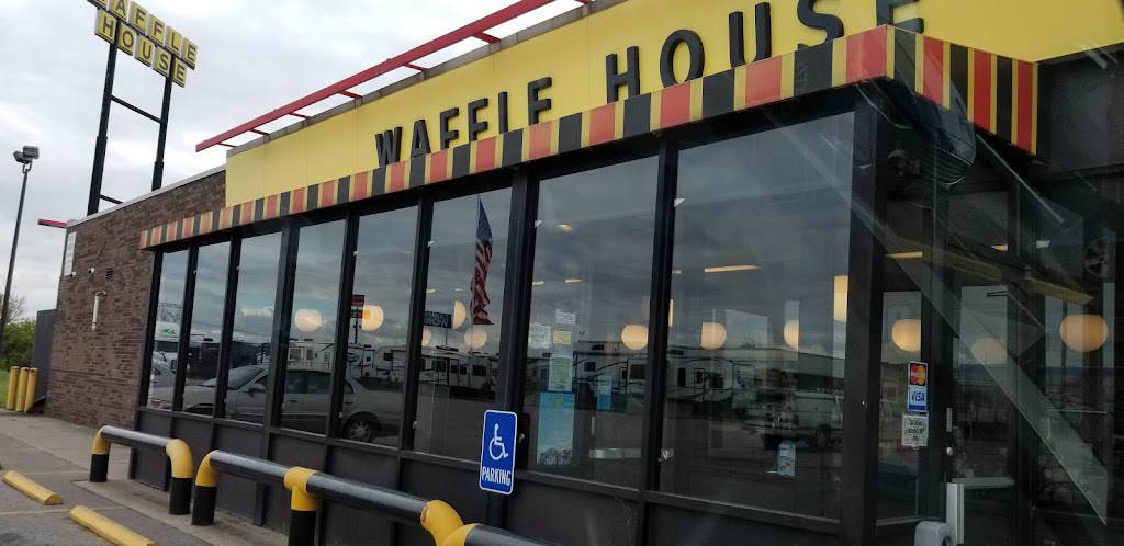 Waffle House | 900 N Wilson Rd, Columbus, OH 43204 | Phone: (614) 272-9575