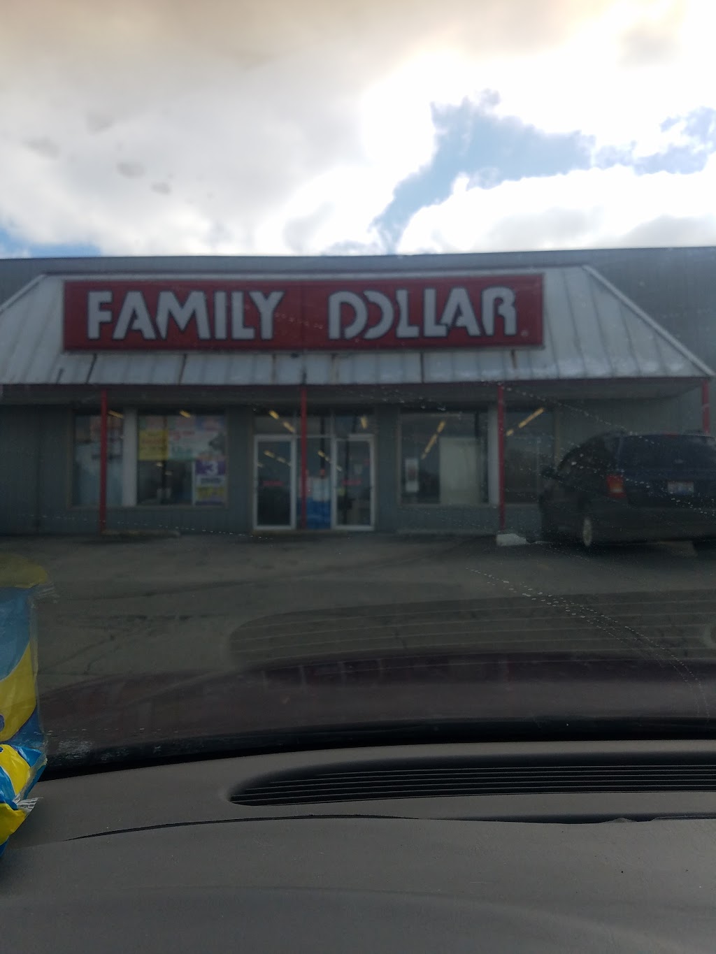 Family Dollar | 941 Springmill St, Mansfield, OH 44906 | Phone: (567) 307-6465