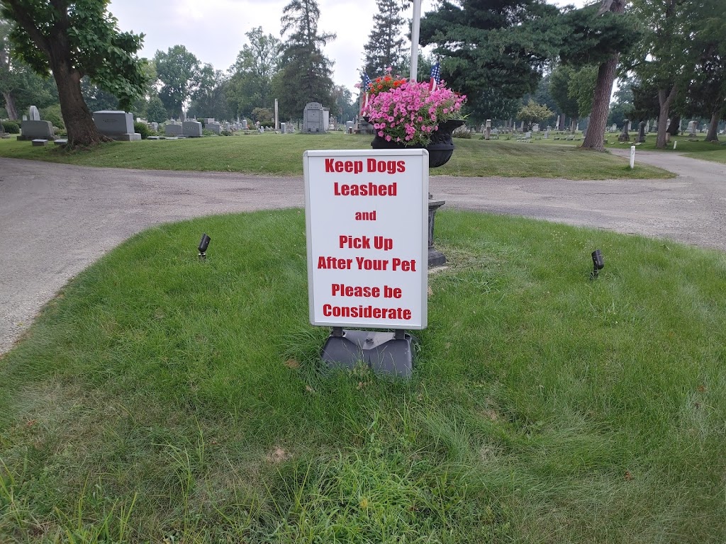 Forest Cemetery | 905 N Court St, Circleville, OH 43113 | Phone: (740) 474-4401